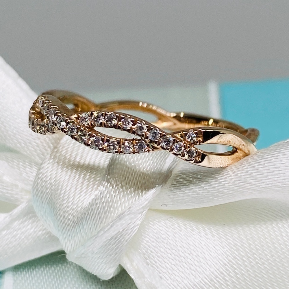 1/5 Carat Round White Diamond Ladies infinity Ring 10k Rose Gold - Picture 3 of 6